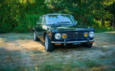 Alfa-romeo-Gtv-2000-1974-Blue-Tan-11