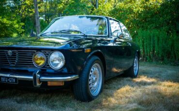 Alfa-romeo-Gtv-2000-1974-Blue-Tan-18