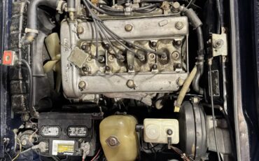 Alfa-romeo-Gtv-2000-1974-Blue-Tan-4