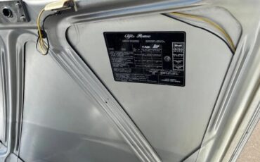 Alfa-romeo-Spider-1987-Silver-Gray-8