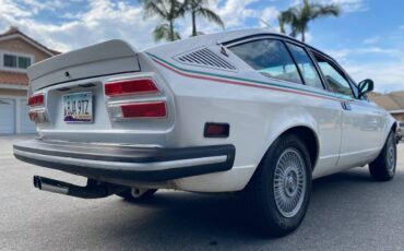 Alfa-romeo-alfetta-gt-1977-white-14