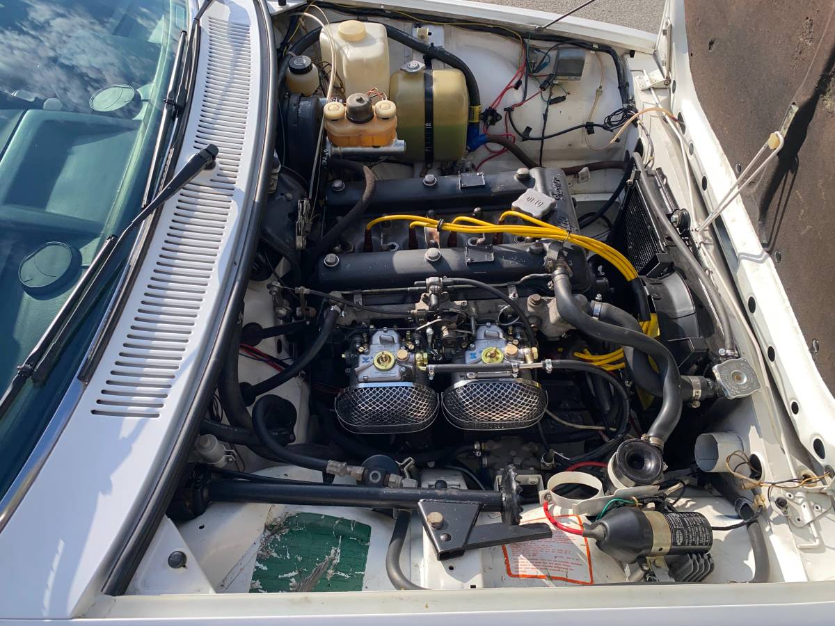Alfa-romeo-alfetta-gt-1977-white-16