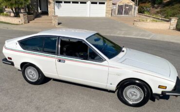 Alfa-romeo-alfetta-gt-1977-white-2