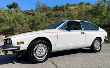 Alfa-romeo-alfetta-gt-1977-white