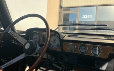 Alfa-romeo-berlina-1974-10