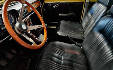 Alfa-romeo-giulia-super-1300-1975-11