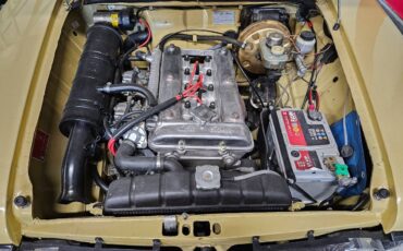 Alfa-romeo-giulia-super-1300-1975-7