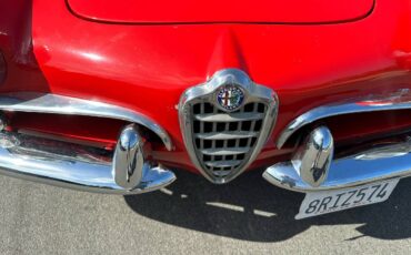 Alfa-romeo-giulietta-1961-red-12