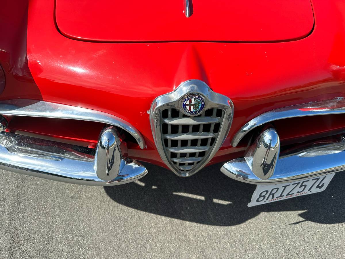 Alfa-romeo-giulietta-1961-red-12