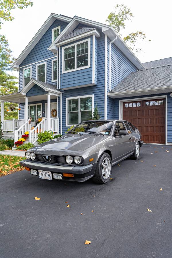 Alfa-romeo-gtv6-1981-grey-13