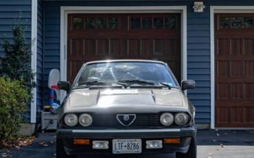 Alfa-romeo-gtv6-1981-grey-19