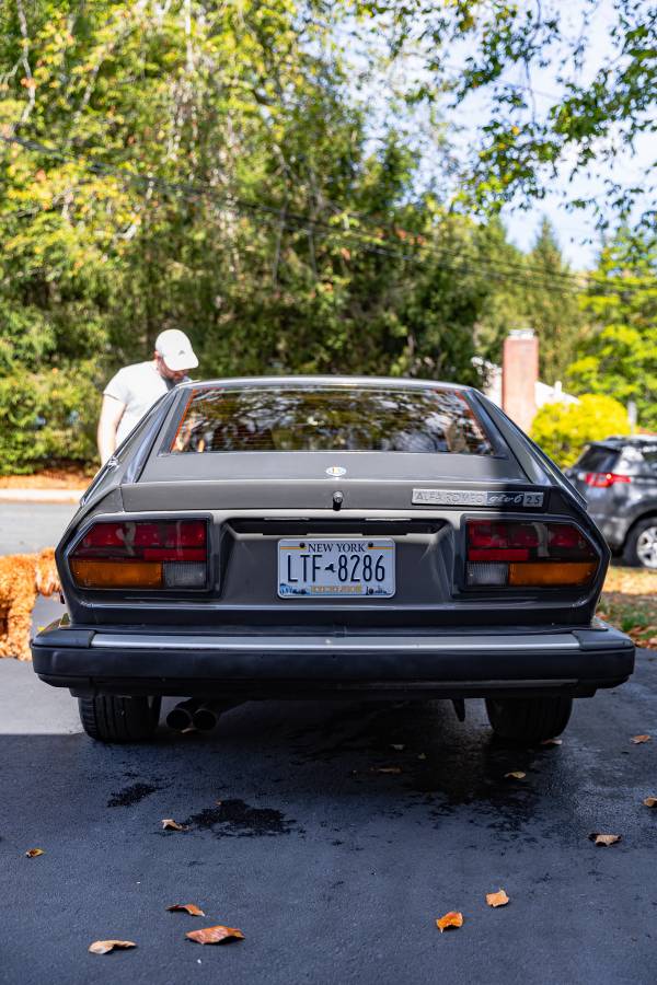 Alfa-romeo-gtv6-1981-grey-2