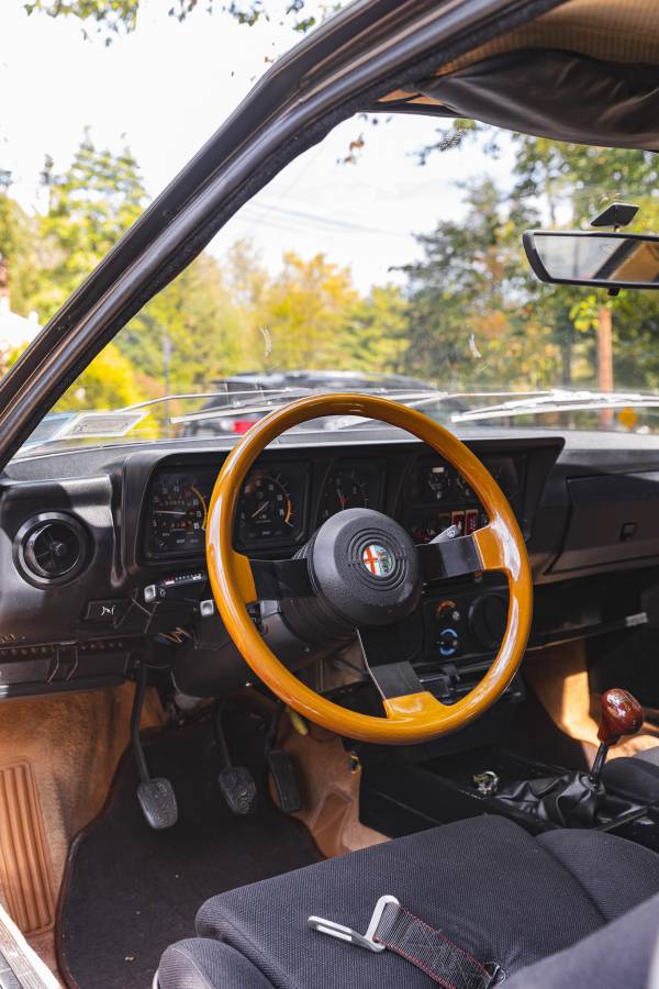 Alfa-romeo-gtv6-1981-grey-3