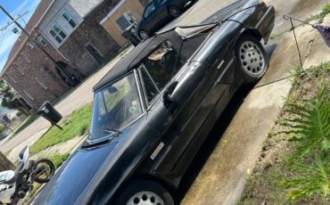 Alfa-romeo-spider-1988-black-10