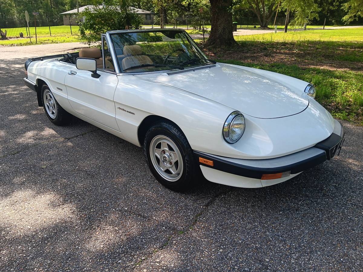 Alfa-romeo-spider-1990-14