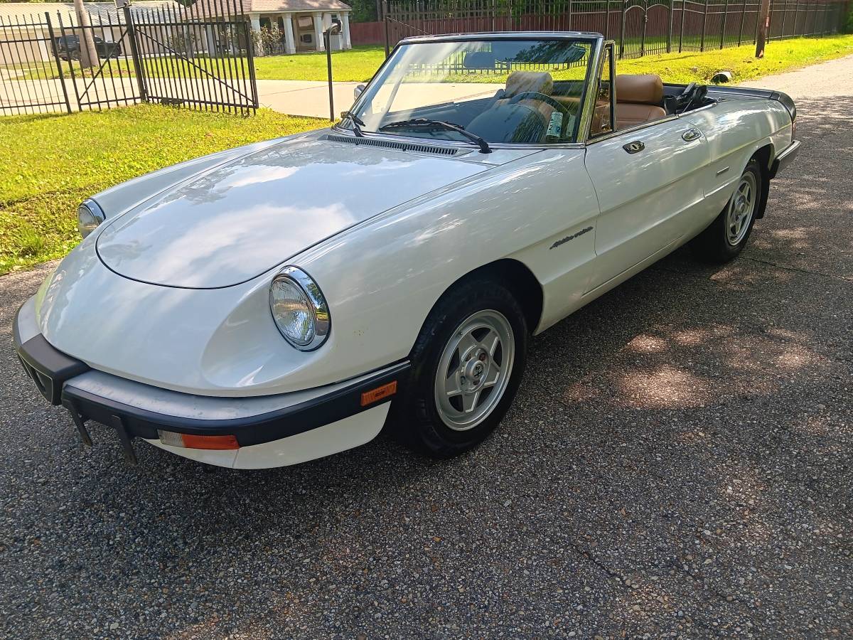 Alfa-romeo-spider-1990-25
