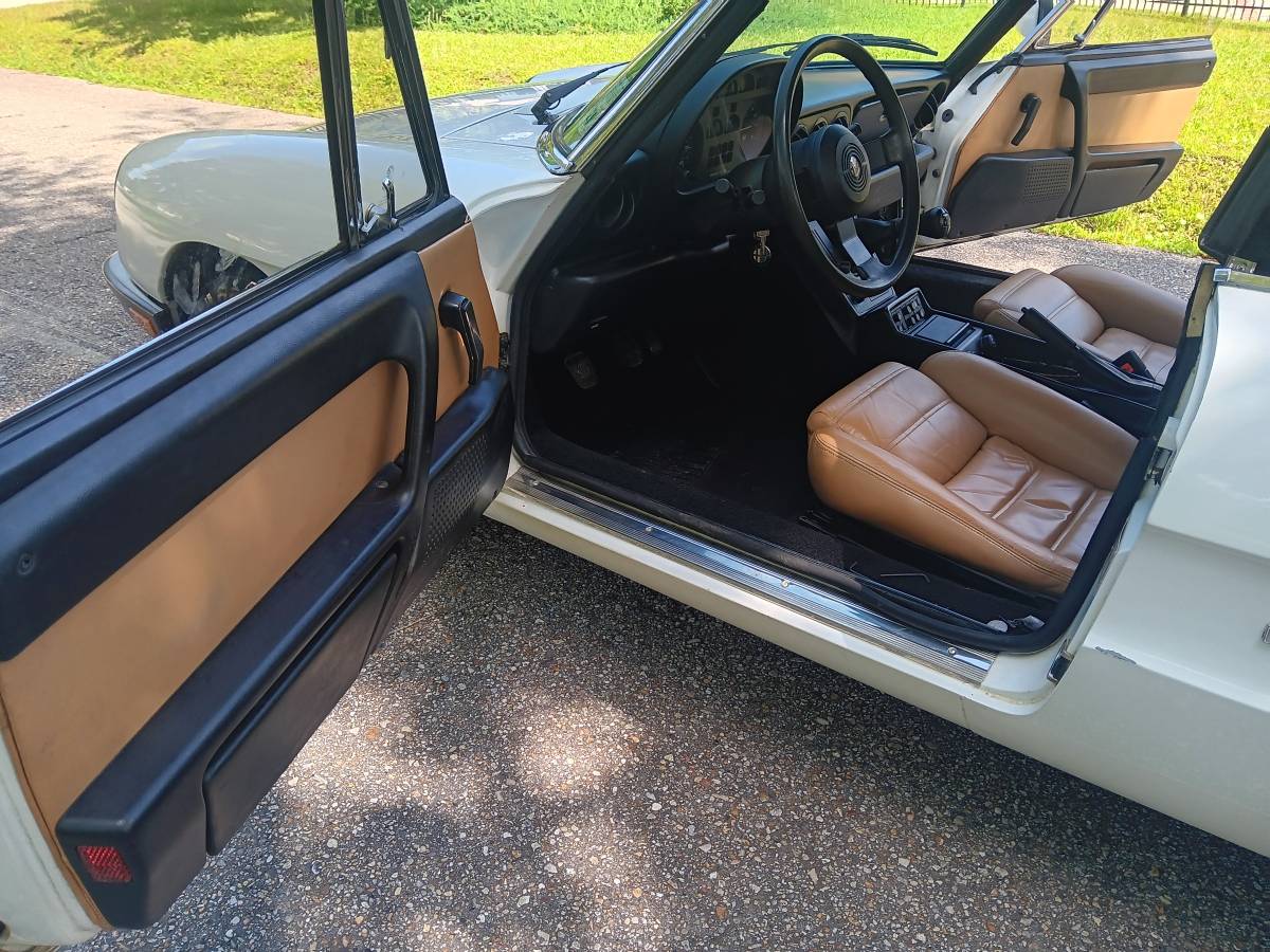 Alfa-romeo-spider-1990-26
