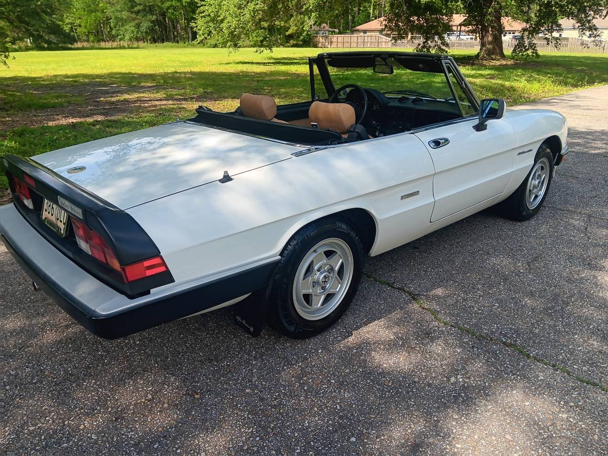 Alfa-romeo-spider-1990-7