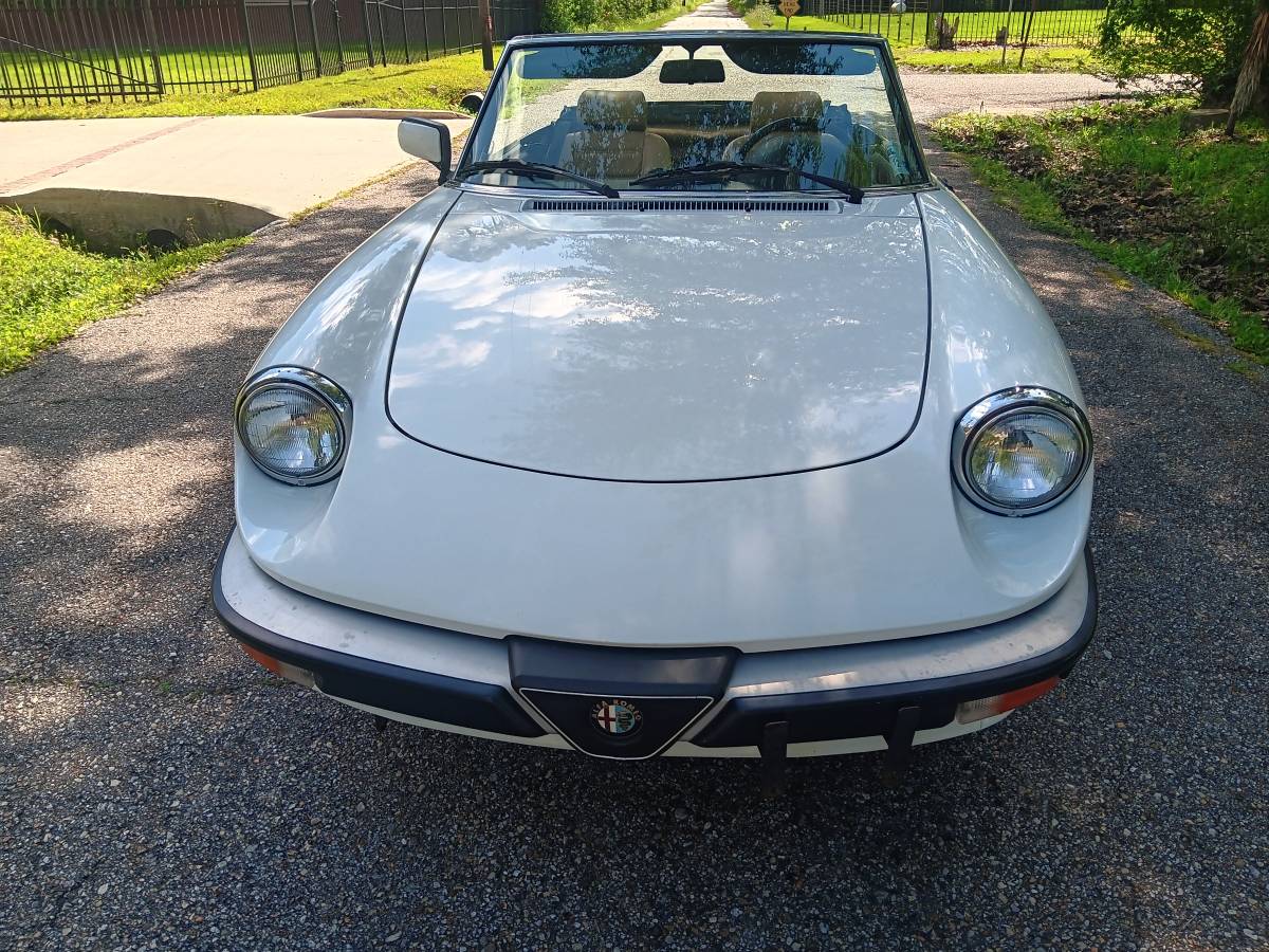 Alfa-romeo-spider-1990-9