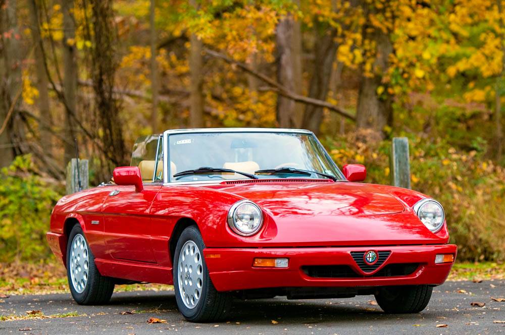 Alfa-romeo-spider-1991-red-1