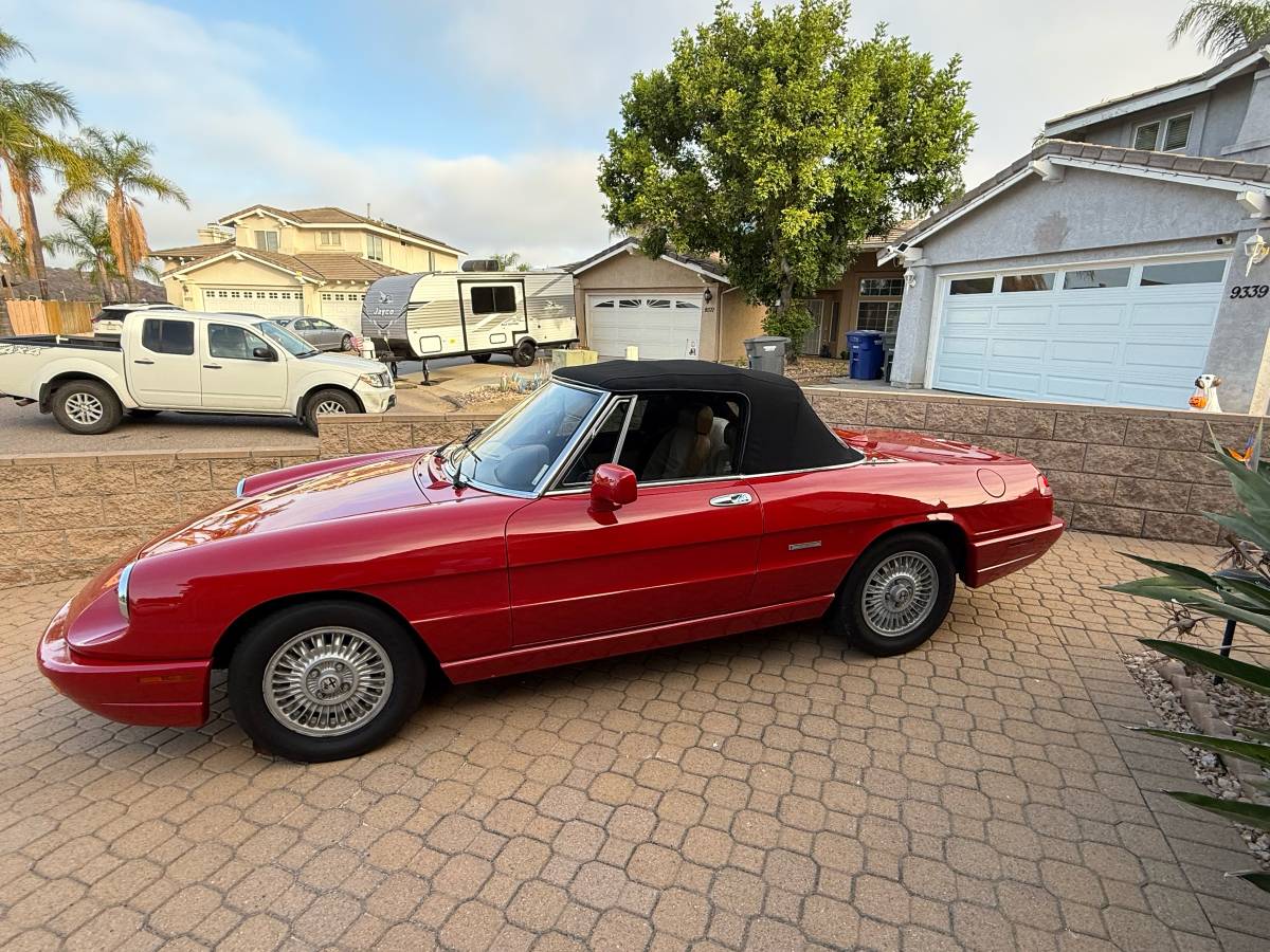 Alfa-romeo-spider-1991-red-11