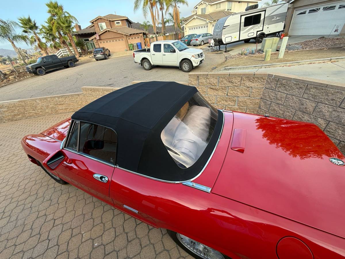 Alfa-romeo-spider-1991-red-31