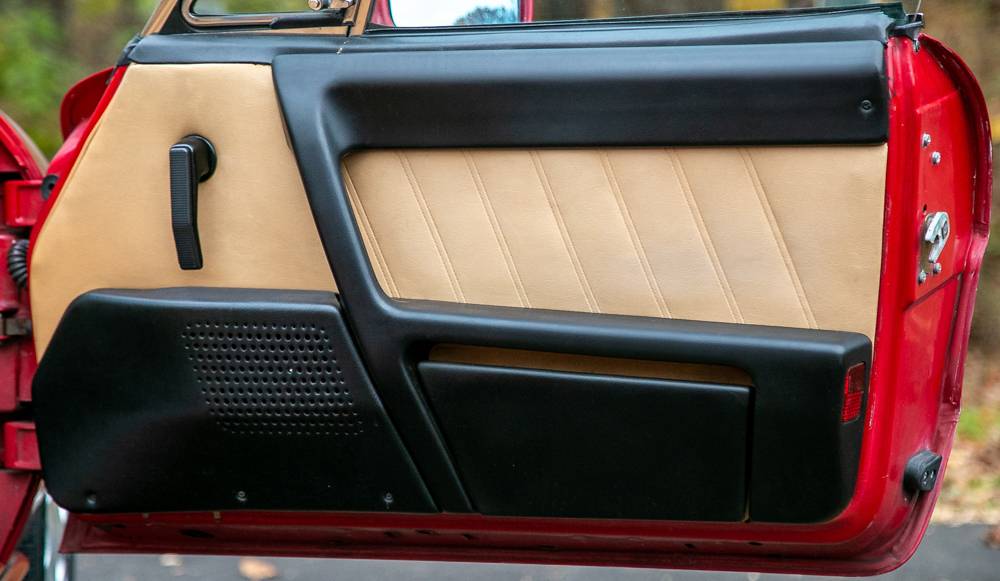 Alfa-romeo-spider-1991-red-8