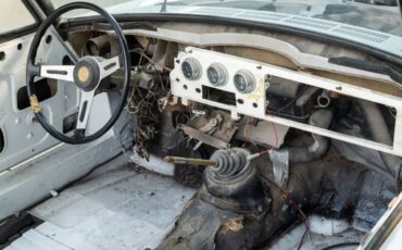 Alfa-romeo-spider-duetto-1967-white-1