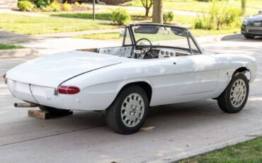 Alfa-romeo-spider-duetto-1967-white-5