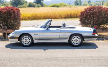 Alfa-romeo-spider-quadrifoglio-1987-silver-20