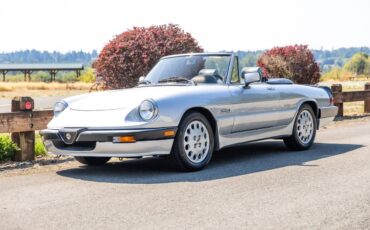Alfa-romeo-spider-quadrifoglio-1987-silver