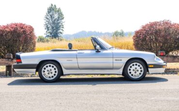 Alfa-romeo-spider-quadrifoglio-1987-silver-6