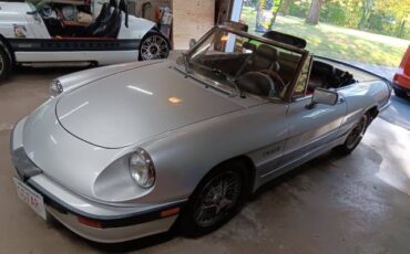 Alfa-romeo-spider-quadrifolgio-1987-silver-11