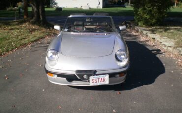 Alfa-romeo-spider-quadrifolgio-1987-silver-2