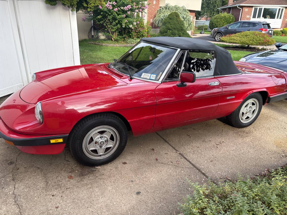 Alfa-romeo-spider-veloce-1986-red-1