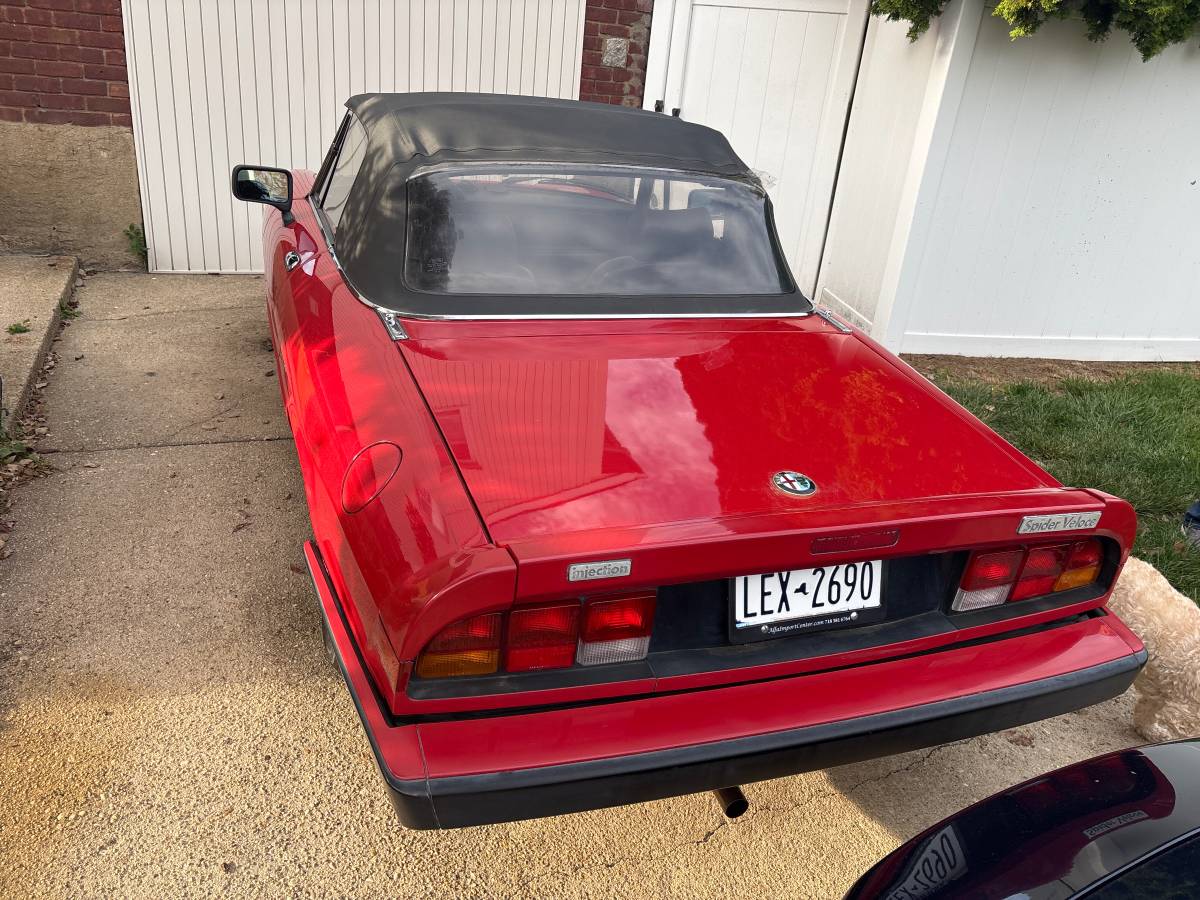 Alfa-romeo-spider-veloce-1986-red-5