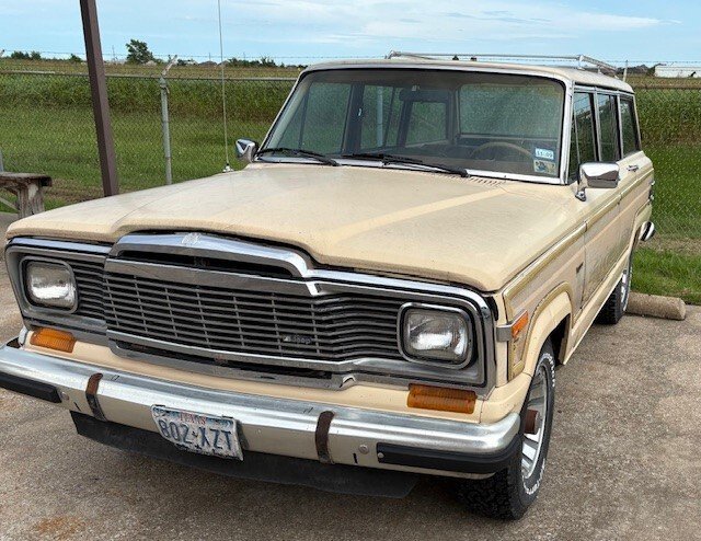 Amc-Jeep-1983-Tan-Bronze