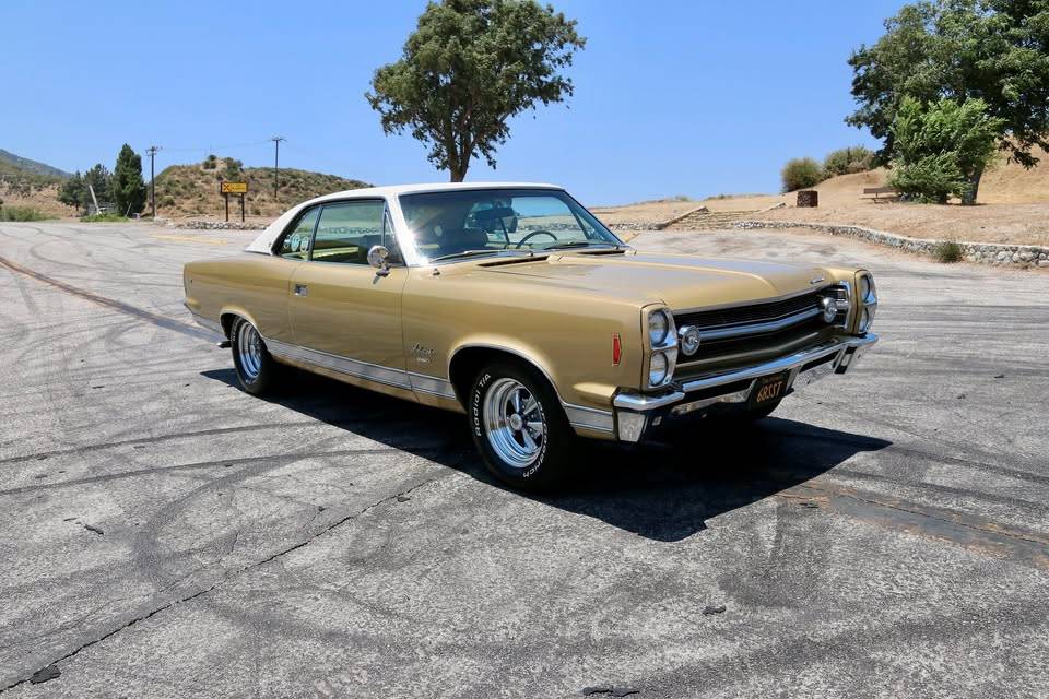 Amc-ambassador-1968-3