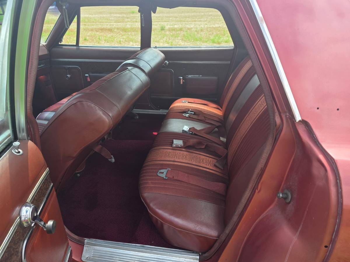 Amc-ambassador-1968-red-38