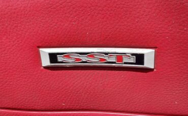 Amc-javelin-1968-white-15