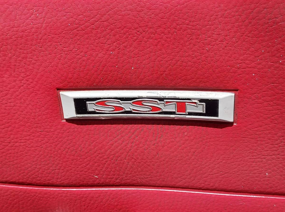 Amc-javelin-1968-white-15