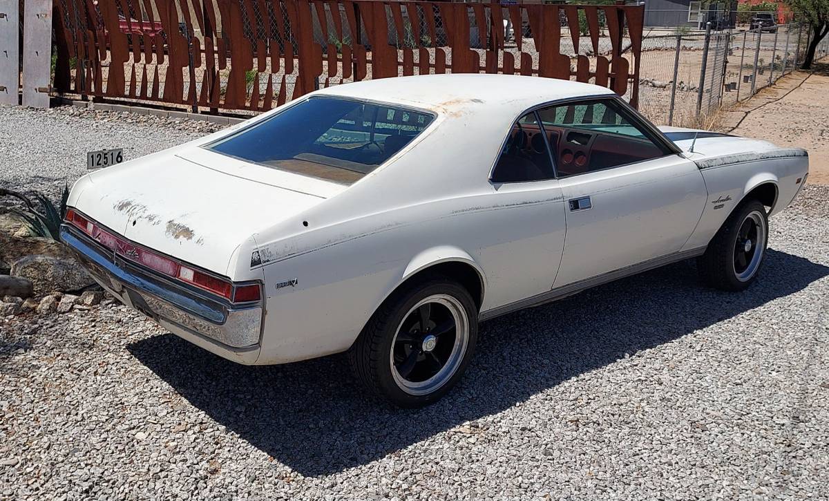 Amc-javelin-1968-white-5