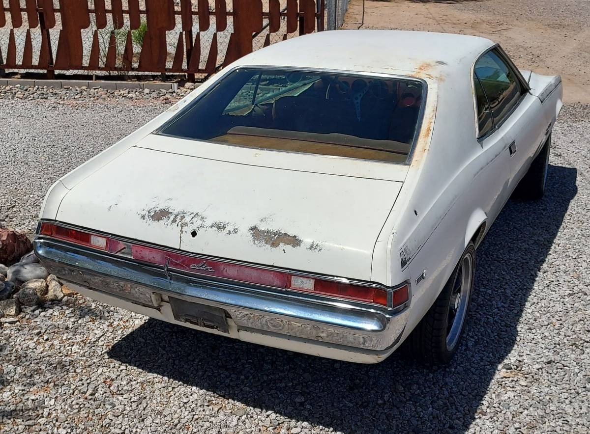 Amc-javelin-1968-white-6