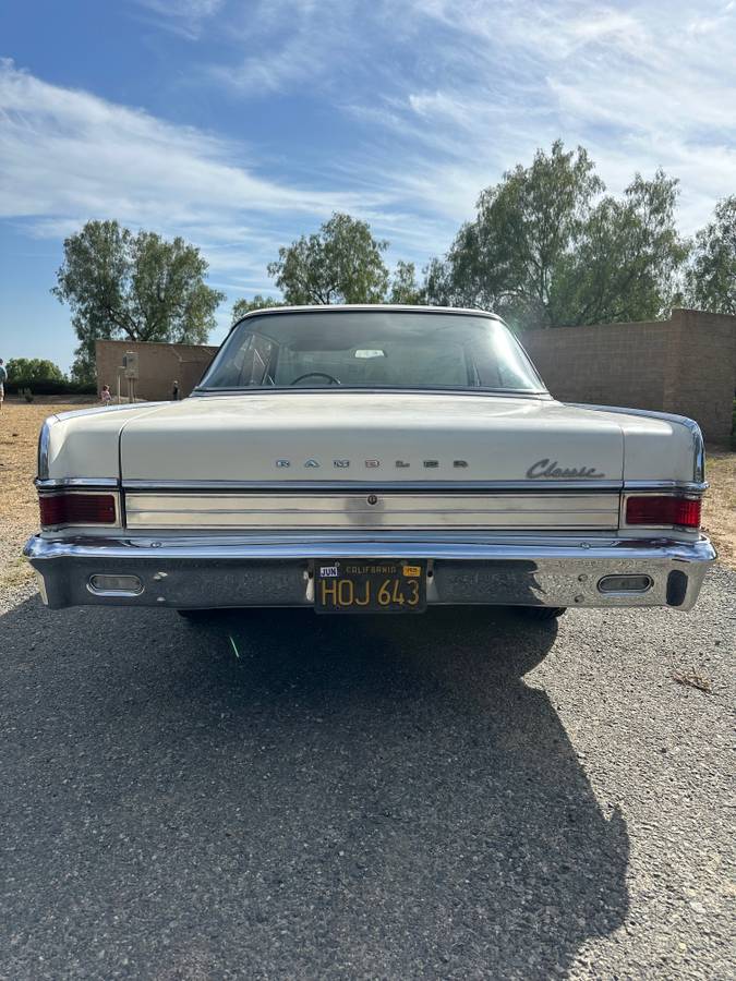 Amc-rambler-classic-1965-white-11
