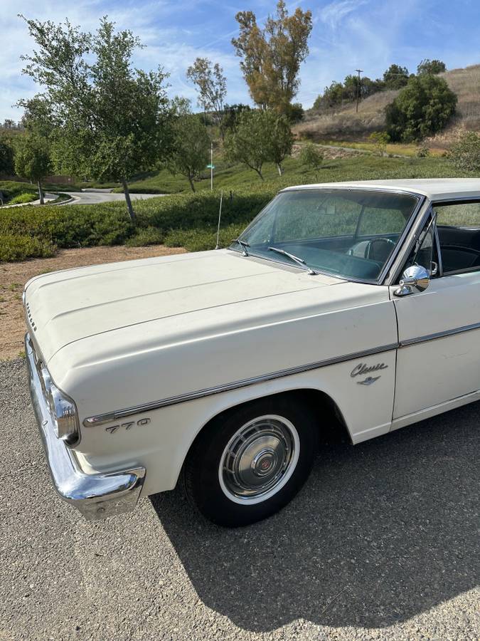 Amc-rambler-classic-1965-white-9