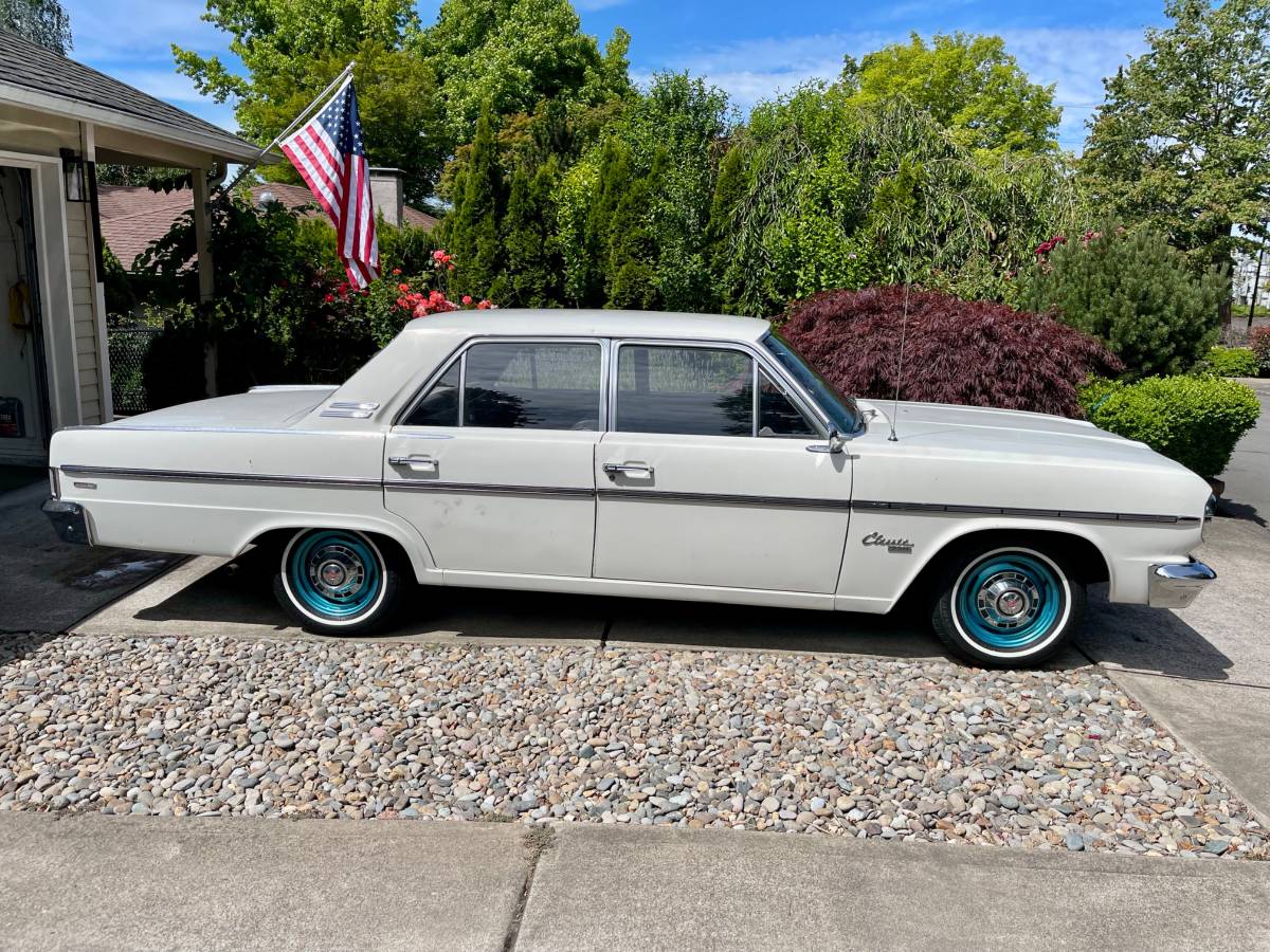 Amc-rambler-classic-770-1966-white-25