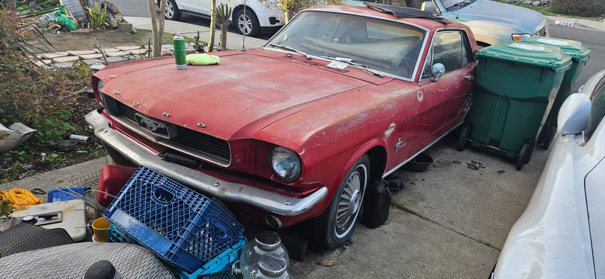 And-1965-mustangs-1990-2