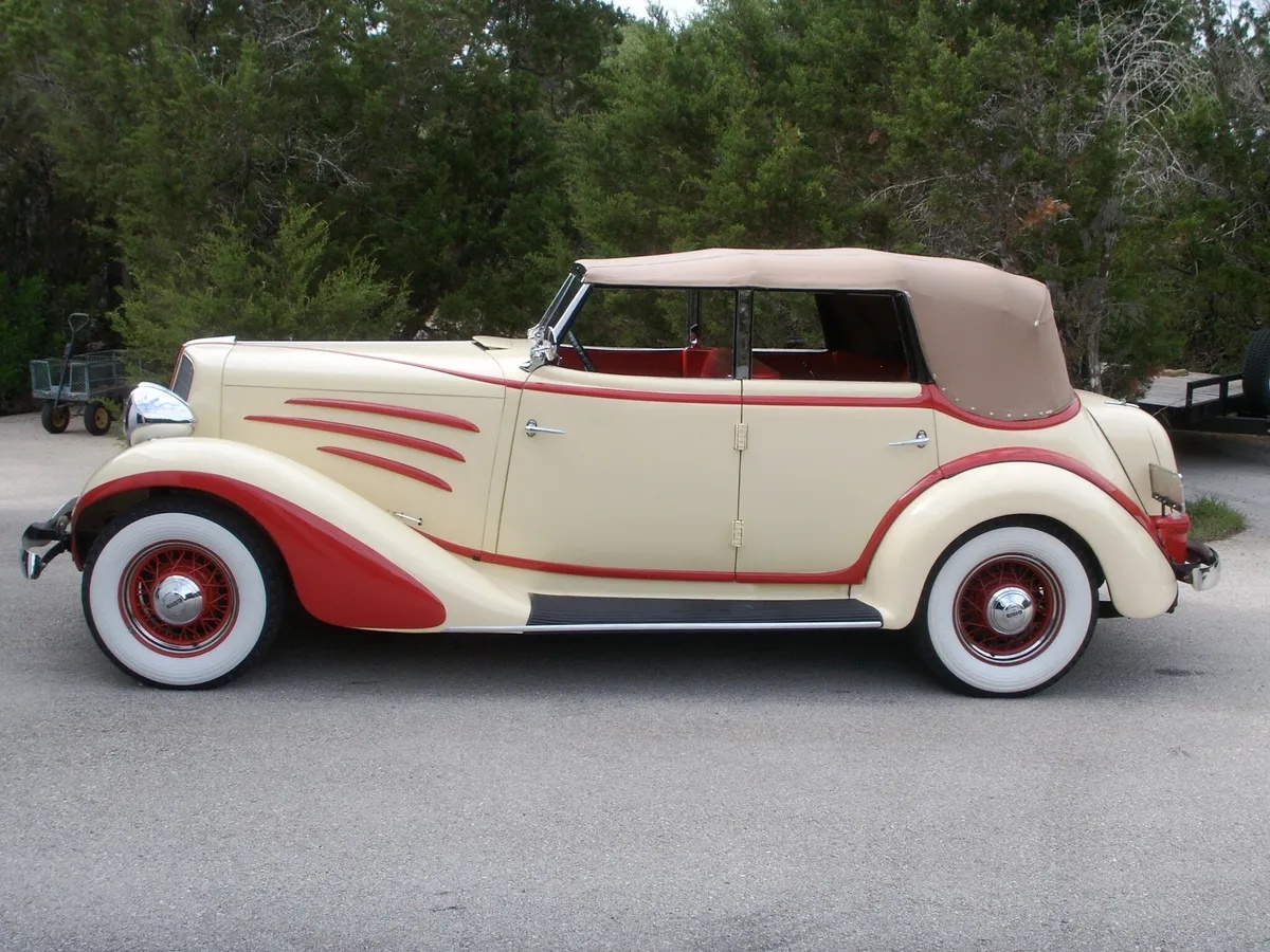 Auburn-6-52-1934-Cream-And-Red-Red-1