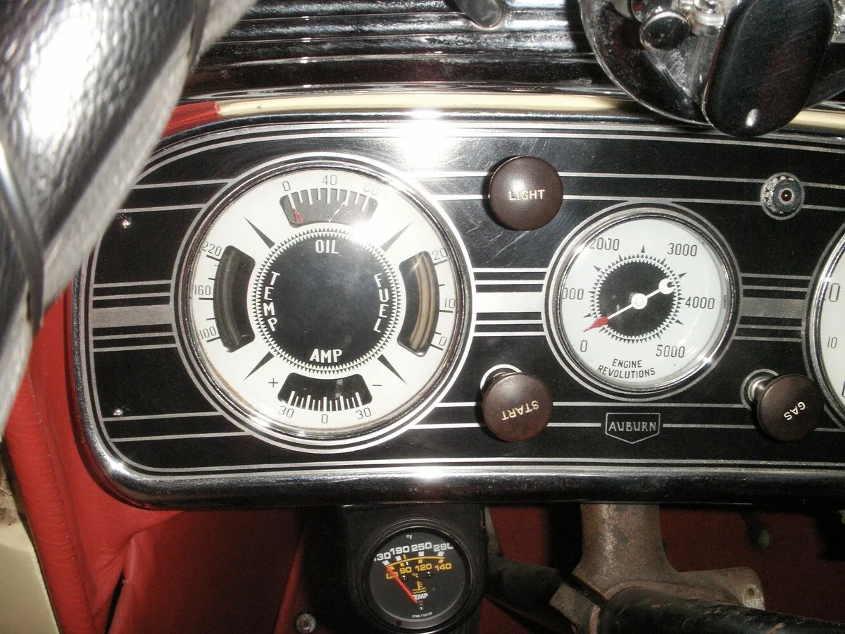 Auburn-6-52-1934-Cream-And-Red-Red-6