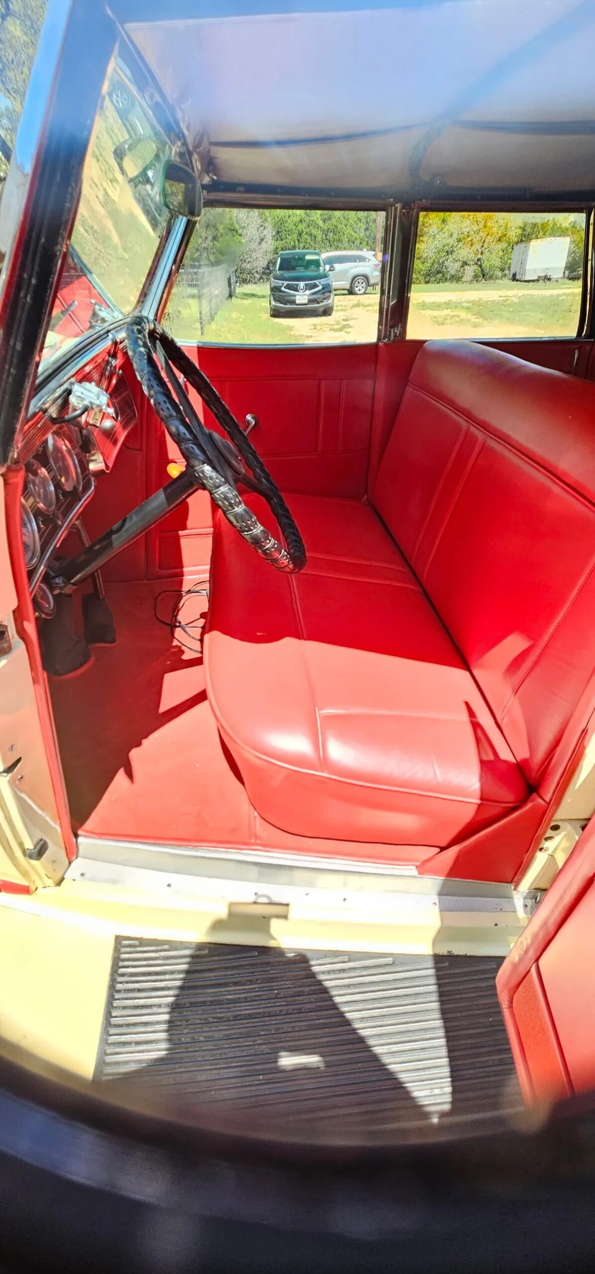 Auburn-6-52-1934-Cream-And-Red-Red-8